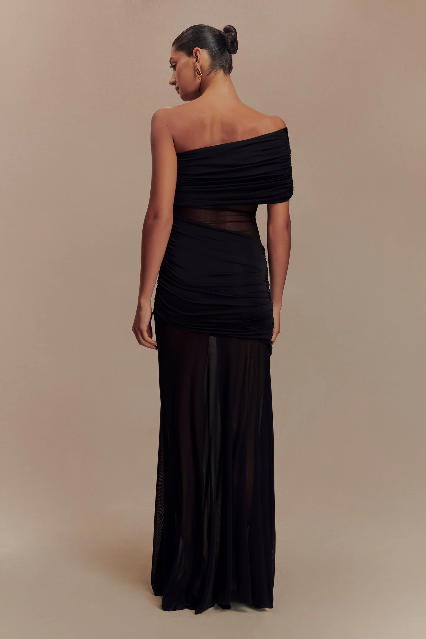 Sexy Sleeveless Cold-Shoulder See-through Solid Color Dress