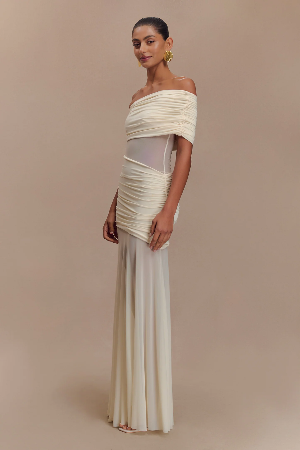 Sexy Sleeveless Cold-Shoulder See-through Solid Color Dress