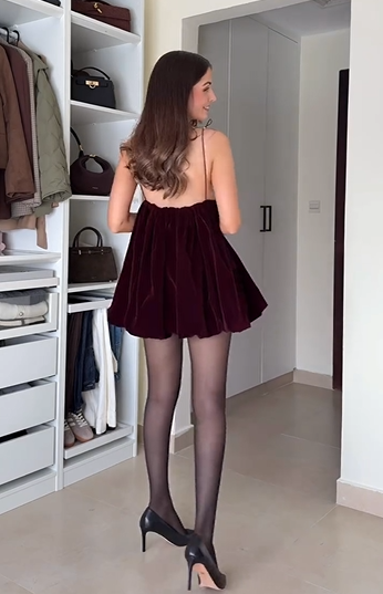 Sexy Sling Deep V Pleated Mini Skirt